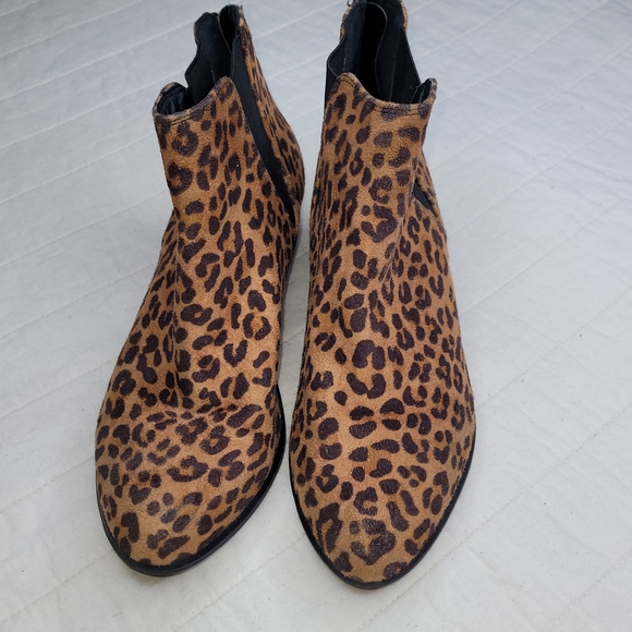 Esprit Tiffany Leopard print suede ankle boots size 8 - Picture 2 of 6